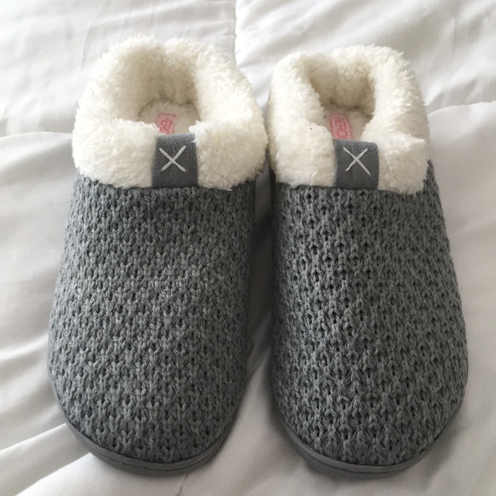 Women’s Grey Slippers